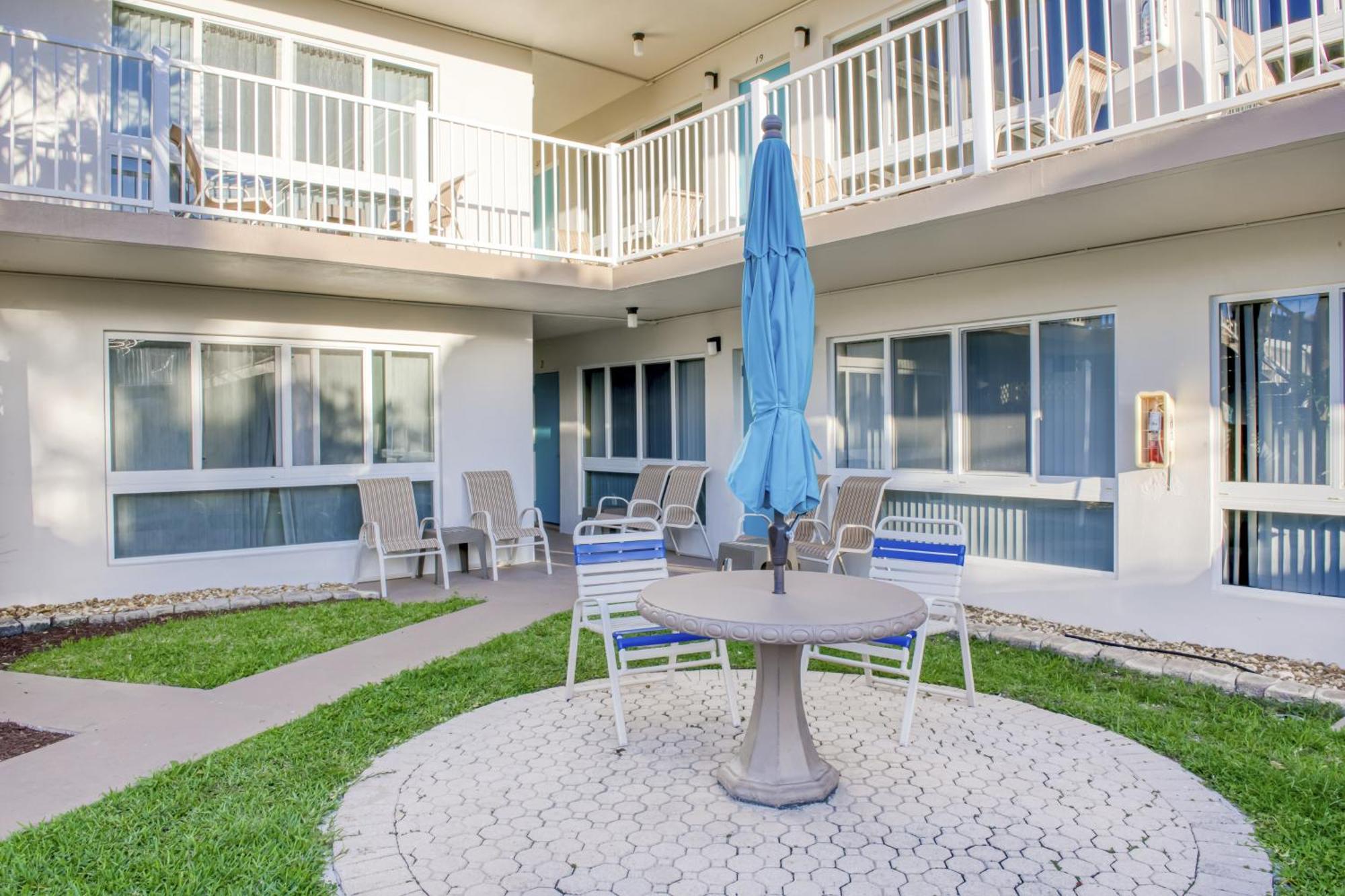 Floranada Condos Pompano Beach Exteriör bild